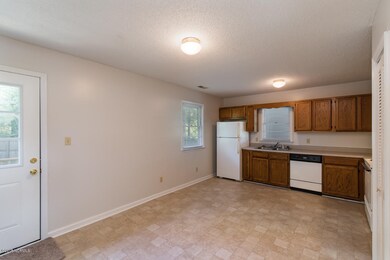 706 Country Club Rd, Jacksonville, NC 28546 - photo 7