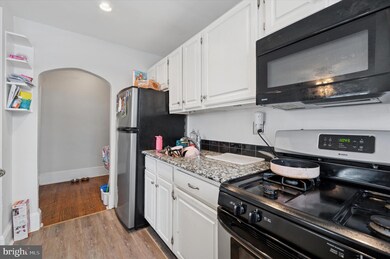 8014 Arlington Ave, Upper Darby, PA 19082 - photo 7