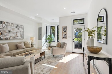 622 G St NE, Washington, DC 20002 - photo 4