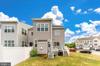 10374 Lantern Ln, Hagerstown, MD 21740 - photo 3