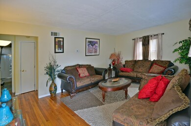 118 Hawthorne Ave, Neptune, NJ 07753 - photo 3