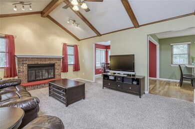 5560 Meadowsweet Ln, Shawnee, KS 66226 - photo 5