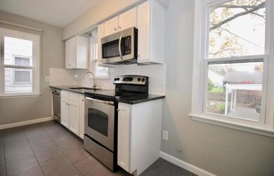 639 E Jeffrey Place, Columbus, OH 43214 - photo 4