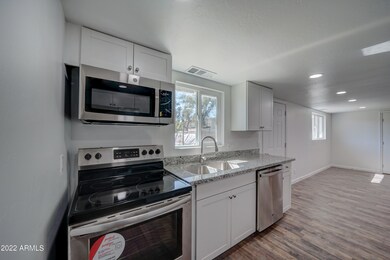 1826 N 24th Way-9