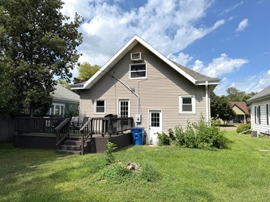 713 E 1st Ave, Mitchell, SD 57301 - photo 6