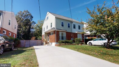 6904 Kenyon Dr, Alexandria, VA 22307 - photo 3