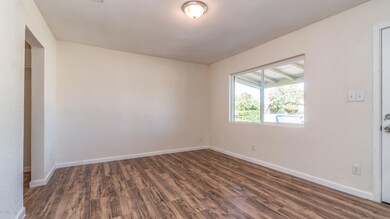 3111 W Cypress St-6