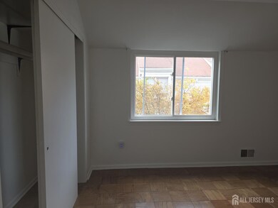 1031 Schmidt Ln, North Brunswick, NJ 08902 - photo 6