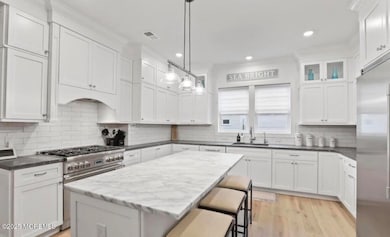 7 Center St unit June, Rumson, NJ 07760 - photo 6