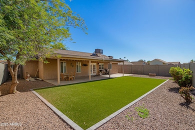 936 N Birch St, Gilbert, AZ 85233 - photo 2