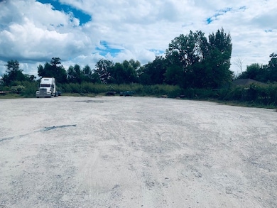 9018 Blueberry Ln, Houston, TX 77049 - photo 6