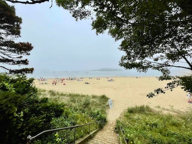 6 Holly Cir, Buzzards Bay, MA 02532 - photo 4