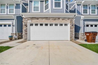 805 Dipper Ln unit 2, Aurora, OH 44202 - photo 3