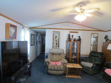 04 living room