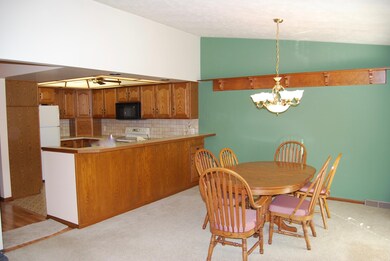 1170 Bayshore Dr SW unit 68, Byron Center, MI 49315 - photo 3