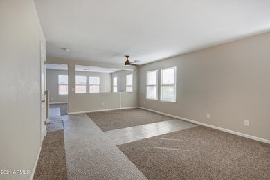 306 E Valley View Dr-5