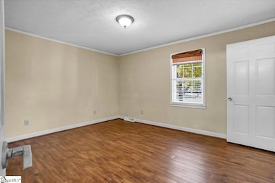 307 Devenger Rd, Greer, SC 29650 - photo 6