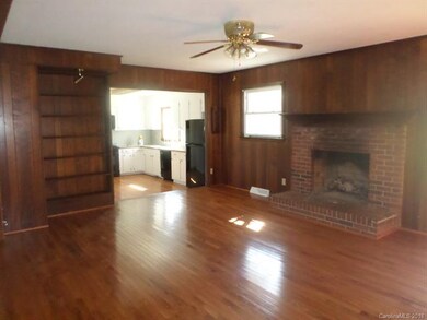 208 Brookmeade Dr, Statesville, NC 28625 - photo 6