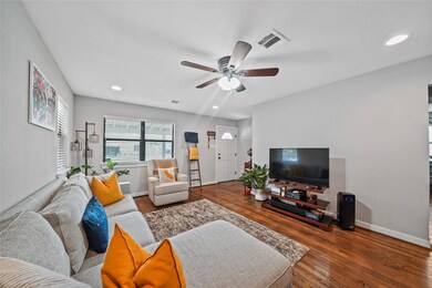 4922 Enyart St, Houston, TX 77021 - photo 2