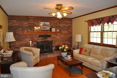 2035 Hunting Farms Ln, Huntingtown, MD 20639 - photo 3