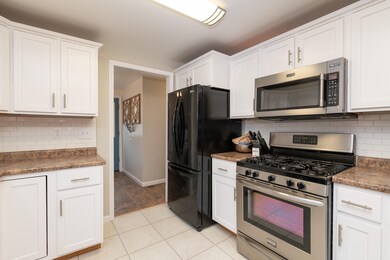 331 E Morrell-9