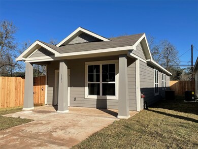 1125 4th St, Rosenberg, TX 77471 - photo 2