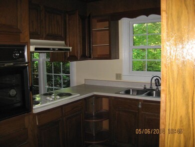 1007 Greenway Dr, Jacksonville, NC 28546 - photo 5