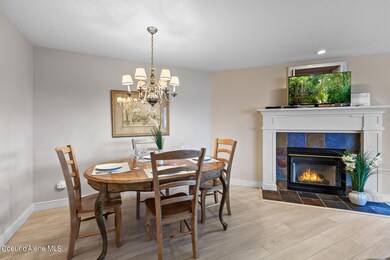 ArrowPoint Dining Area