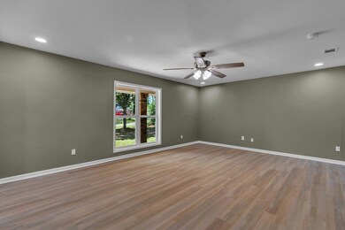 16_82 Powers Dr, Laurel, MS 39443 - 14