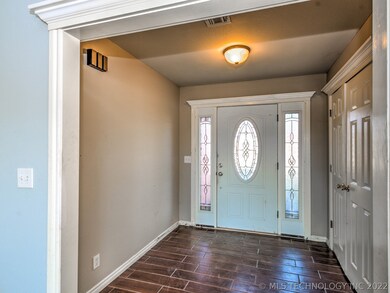 3614 W Chestnut St, Skiatook, OK 74070 - photo 3