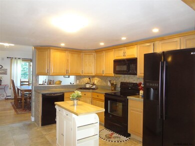 172 Arrow Wood Place, Ballston Spa, NY 12020 - photo 4