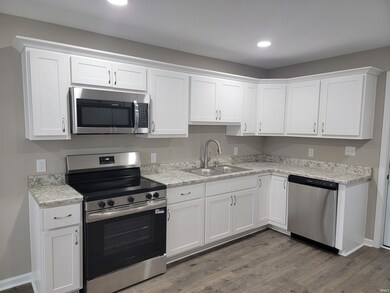 514 W King St, Garrett, IN 46738 - photo 7