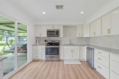 4430 Tamarack St, Lake Charles, LA 70605 - photo 3