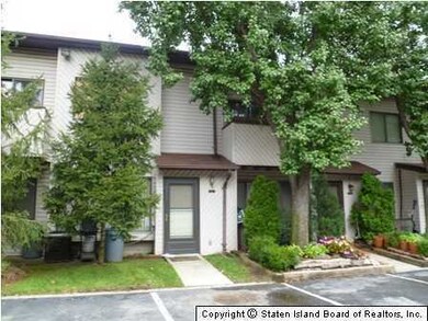 404 Lisk Ave unit A, Staten Island, NY 10303 - photo 2