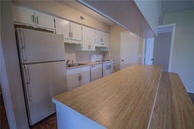 1318 W Centennial Dr unit 2, Rogers, AR 72758 - photo 4