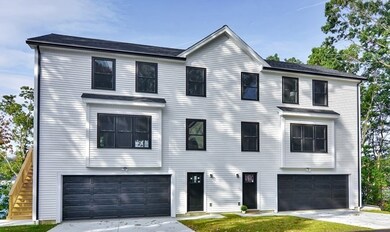 29 Milton St, Worcester, MA 01605 - photo 2