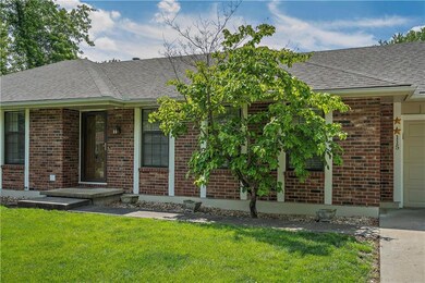 115 SW 19th St, Oak Grove, MO 64075 - photo 2