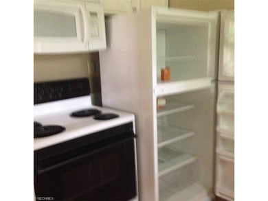 2306 24th St NE, Canton, OH 44705 - photo 2