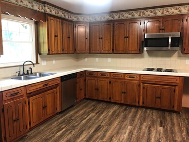 1002 Dow Dr, Shelbyville, TN 37160 - photo 6