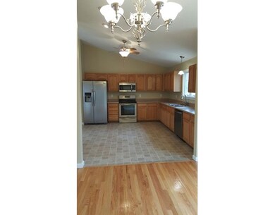 109 W Dudley Rd, Dudley, MA 01571 - photo 3
