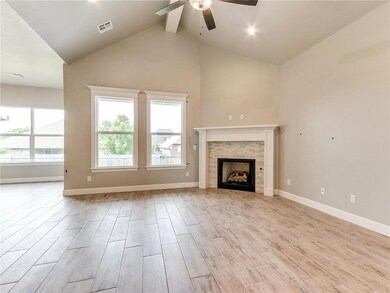 1312 Monterey Dr, Norman, OK 73072 - photo 6