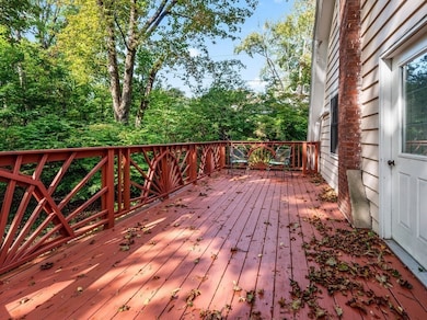 8 Montvale Rd, Worcester, MA 01609 - photo 3