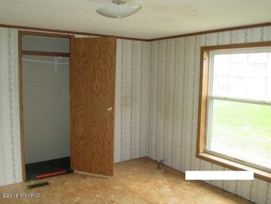 4481 Division St, Wayland, MI 49348 - photo 5