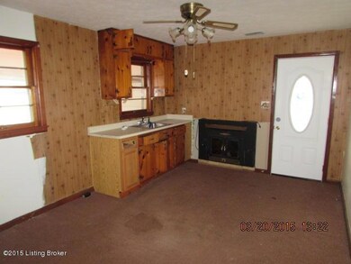 Eat-In Kitchen
