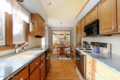 2038 S Terrace Ln NE unit 10, Grand Rapids, MI 49505 - photo 4