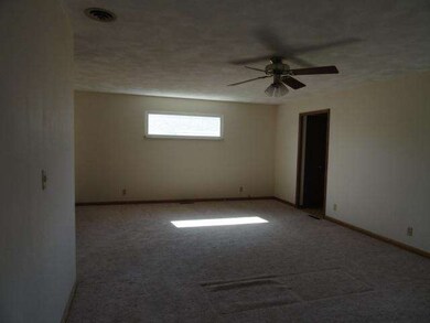 310 Huron Rd, Findlay, OH 45840 - photo 5