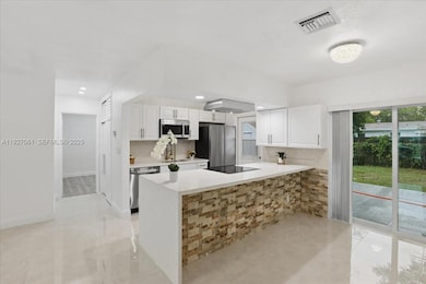 3330 N 72nd Terrace, Hollywood, FL 33024 - photo 6