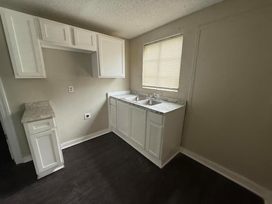 1439 Menager Rd, Memphis, TN 38106 - photo 5