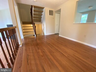 12500 Willow Spring Cir, Germantown, MD 20874 - photo 5