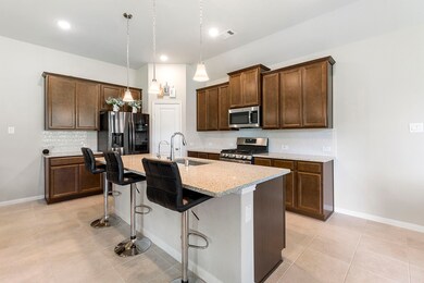 17409 Chestnut Cove Dr, Conroe, TX 77302 - photo 6